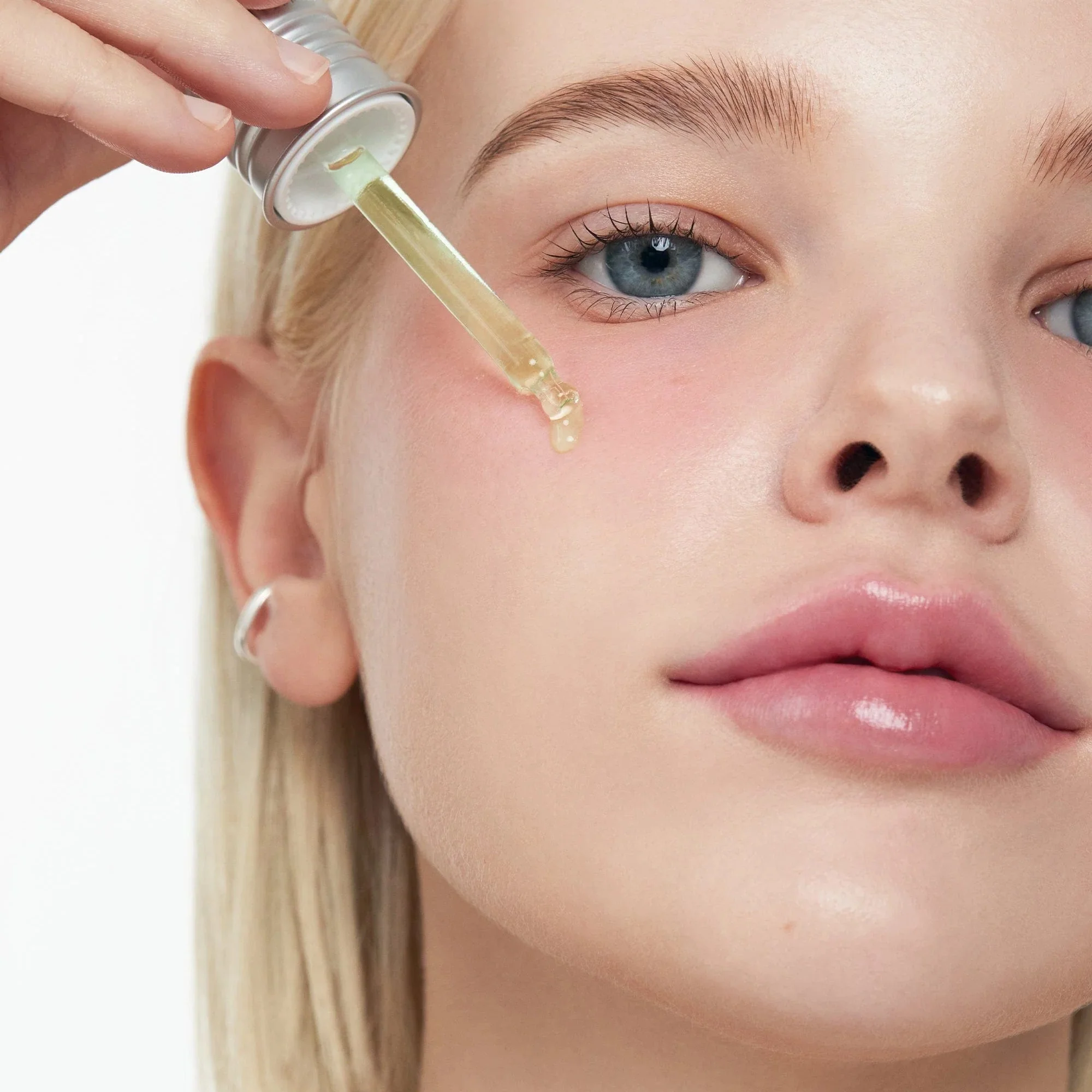 Anua Azelaic Acid 10 Hyaluron Redness Soothing Serum - Image 3
