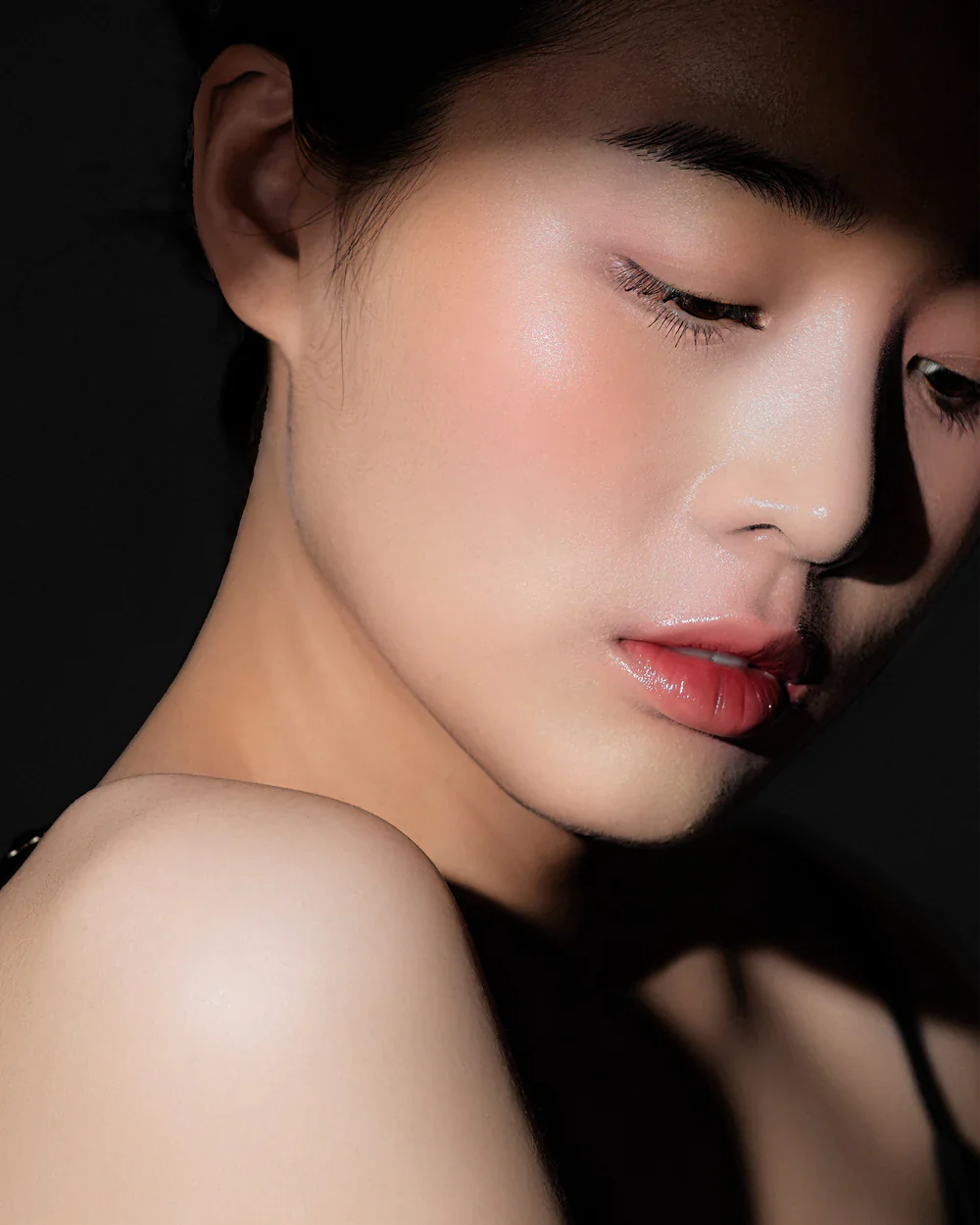 House of Hur Moist Ampoule Blusher - Image 8