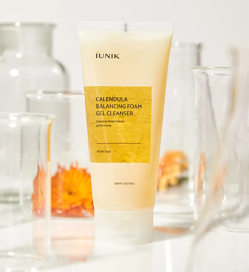 iUNIK Calendula Balancing Foam Gel Cleanser - Image 4
