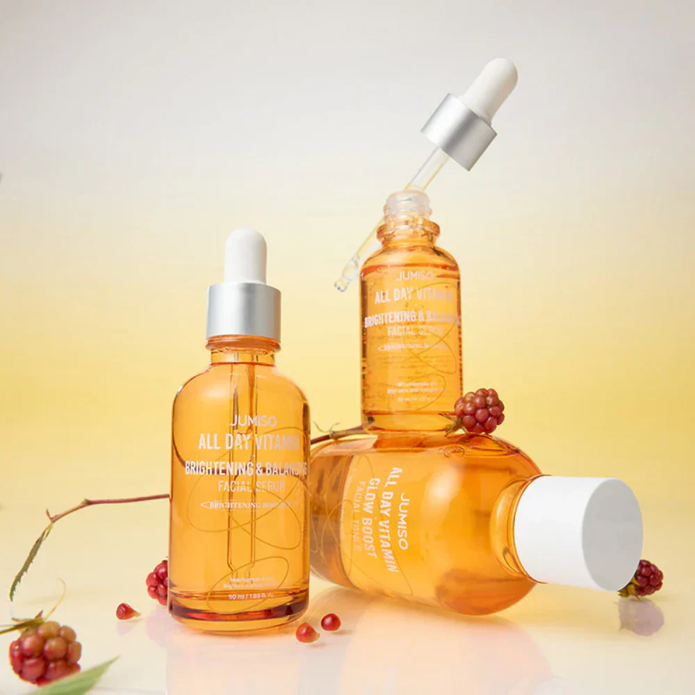 Jumiso All Day Vitamin Brightening & Balancing Facial Serum - Image 4
