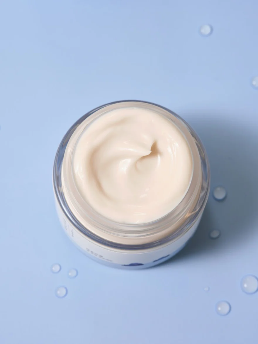 Round Lab 1025 Dokdo Light Cream - Image 2