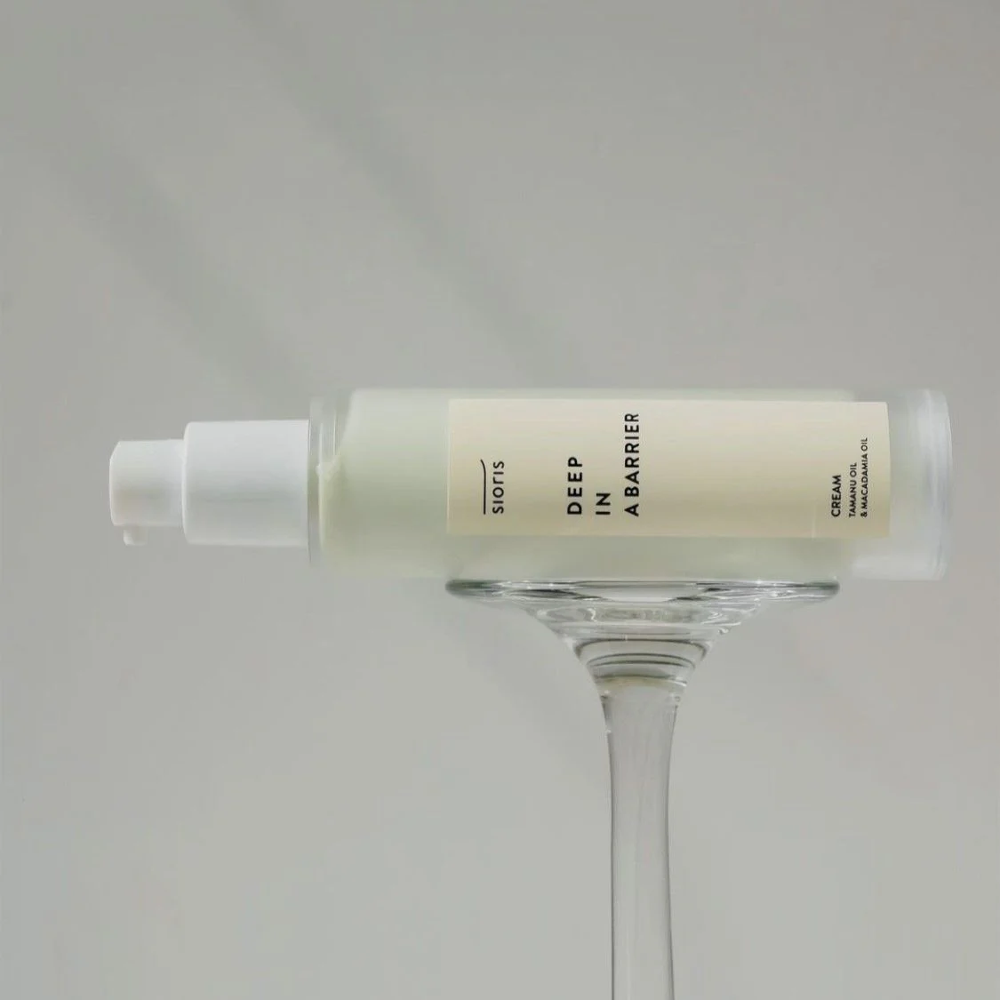 Sioris Deep in A Barrier Cream - Image 2