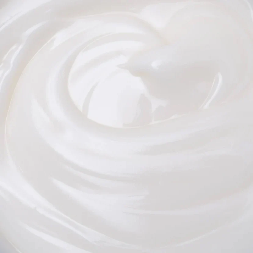 Stratia Velvet Cleansing Milk - Image 4